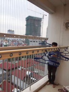 Giàn-phơi-quần-áo-giá-rẻ-tiện-dụng-cho-gia-đìn